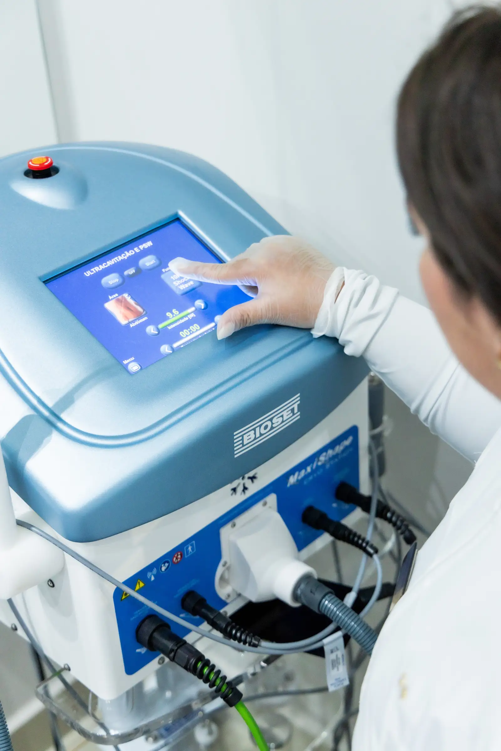 Equipamento de ultracavitação e ondas de choque